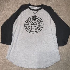 Men’s North Face Baseball Tee